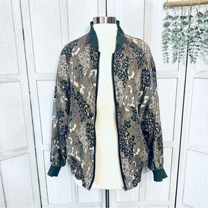 3/$22🩶 Flawed FUDA International Vtg Womens Bomber Jacket M Silk Animal Print